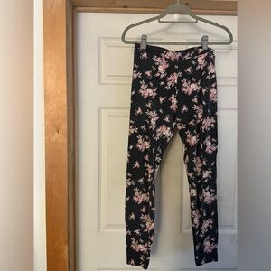 LC Lauren Conrad Black Floral Leggings